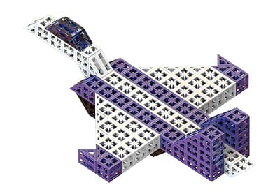 Transform your six-sided pluggable building bricks into an exciting jet toy